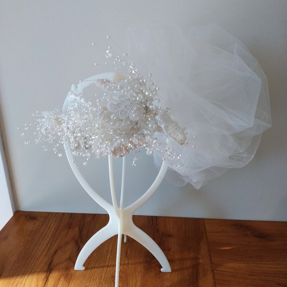 Vintage 80s Bridal Wreath Crown Poof Wedding Fascinator Tulle Pearl Iridescent